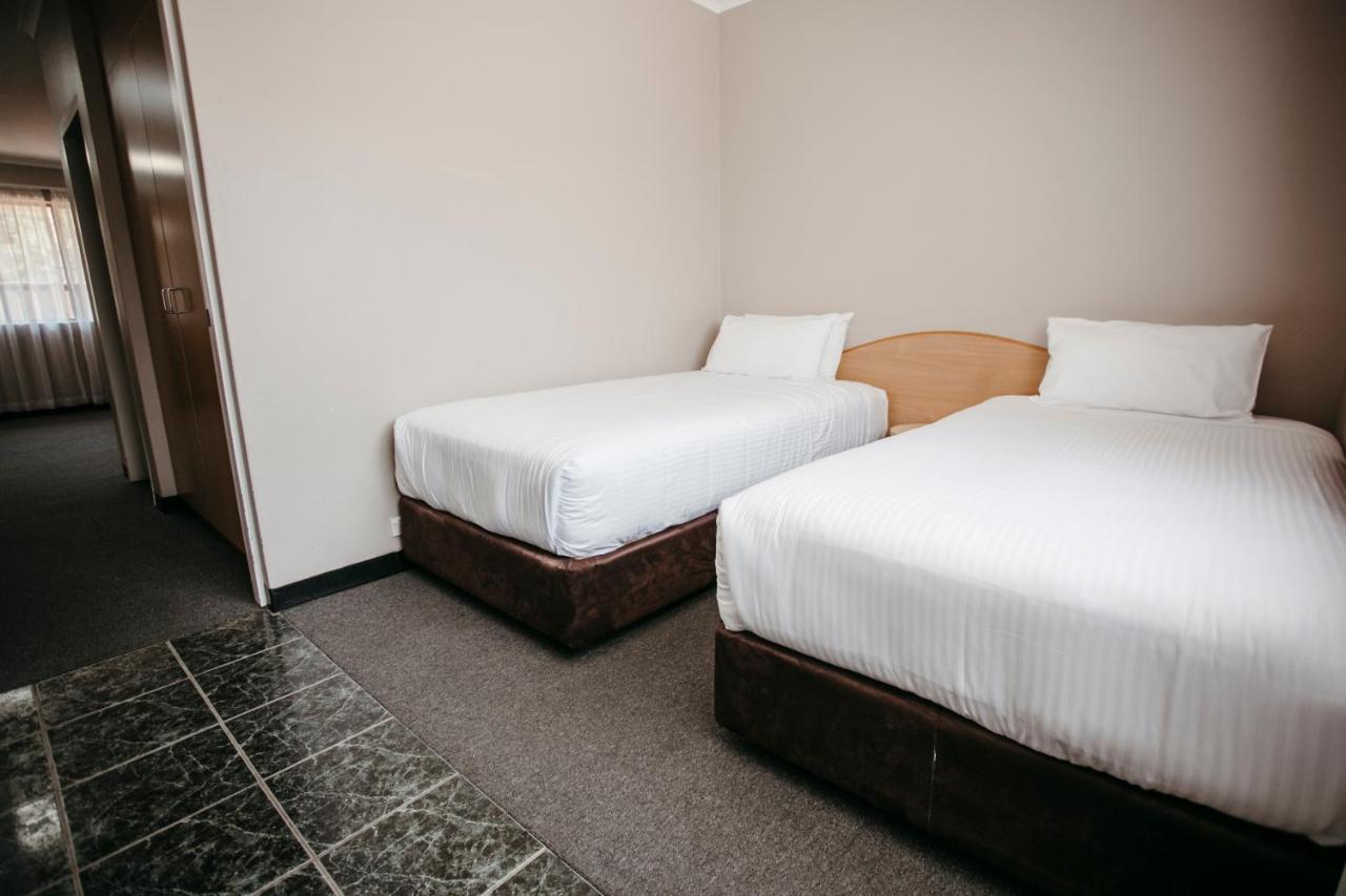 Colonial Motel Ричмонд Экстерьер фото